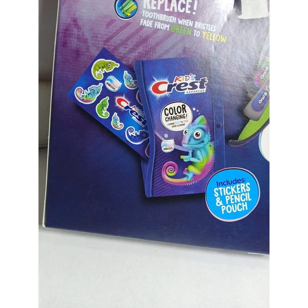 Crest & Oral-B Kids Holiday Pack Gift Set 4 Color Changing Brushes Stickers New